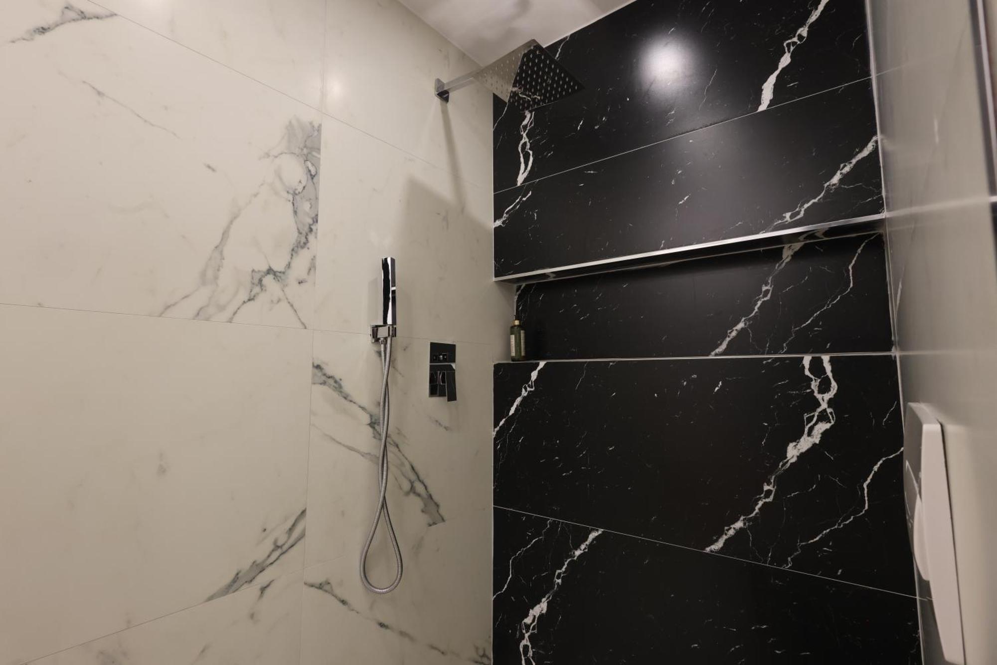 Come&Recome Tirana Apartments ภายนอก รูปภาพ