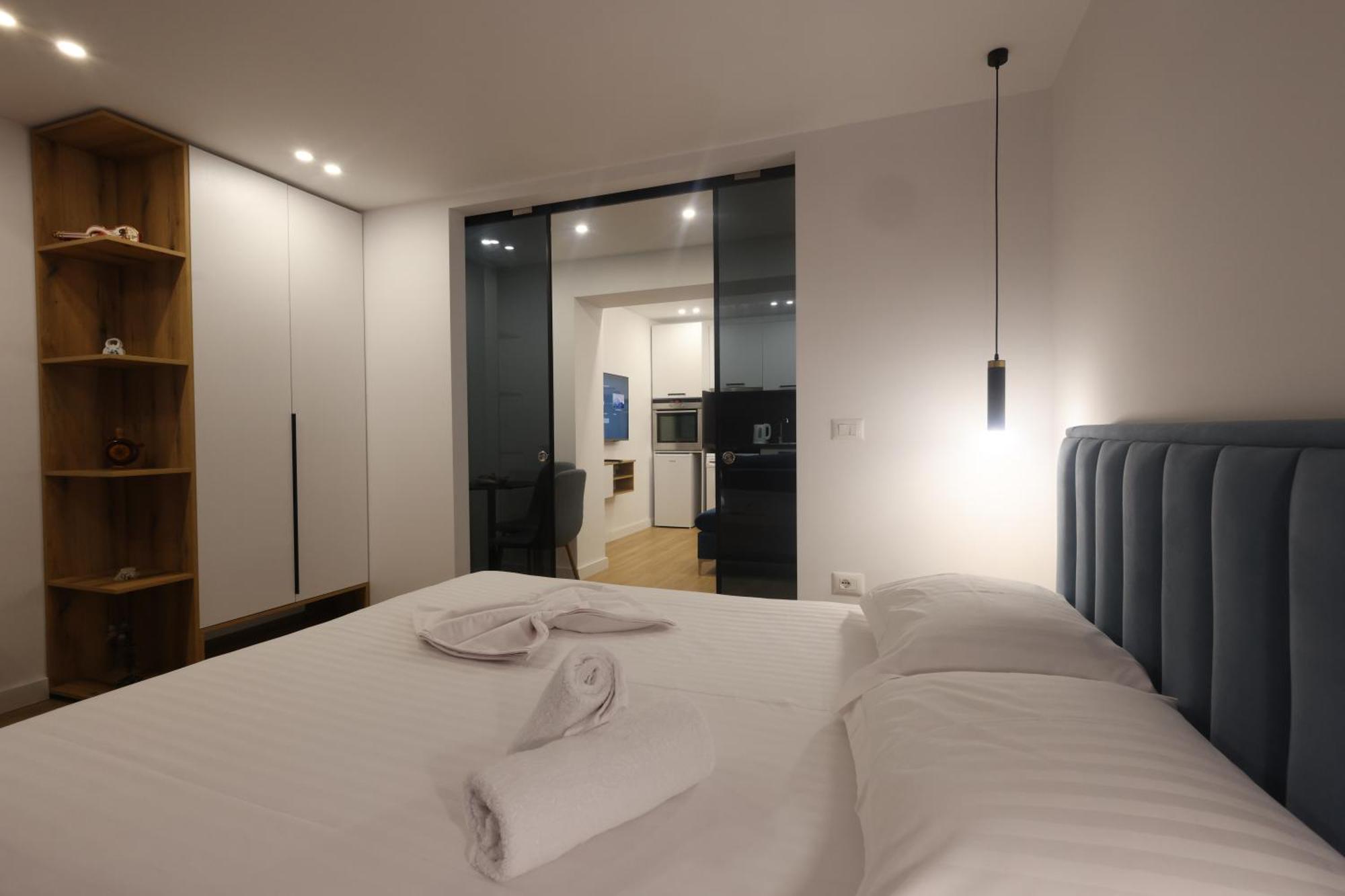 Come&Recome Tirana Apartments ภายนอก รูปภาพ